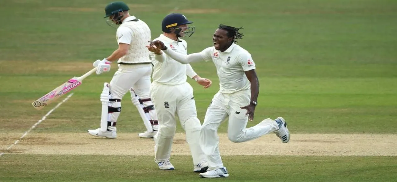 Jofra Archer takes three to put England on top in second Ashes Test