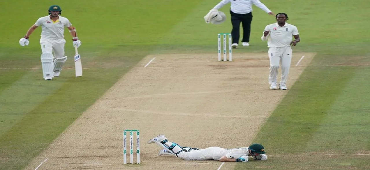 Australia's cricket union slam Lord's fans for booing Steve Smith after being hit by bouncer