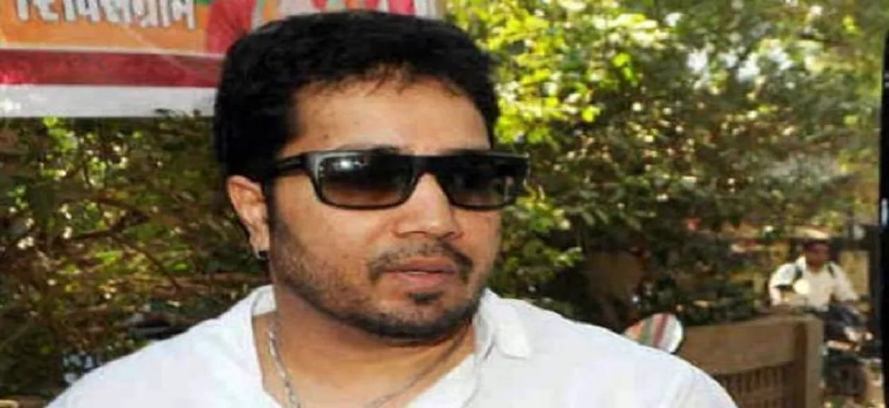 Mika Singh apologises after being banned over performing in Pakistan