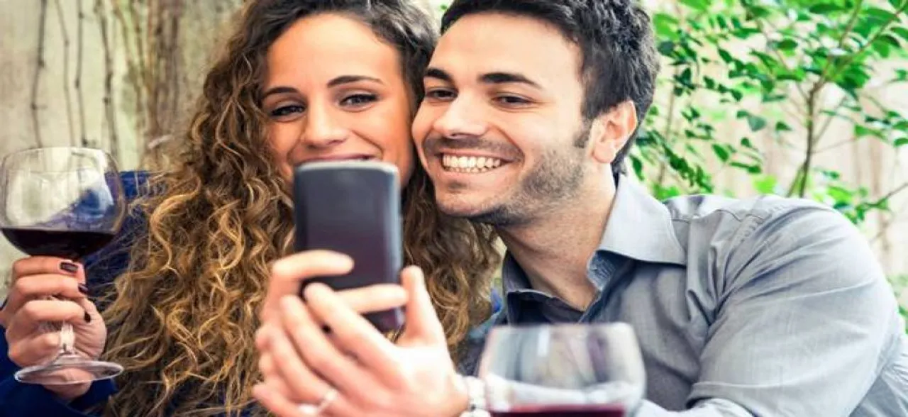 People sharing selfies on social media are viewed as less successful, lonely and insecure: Study