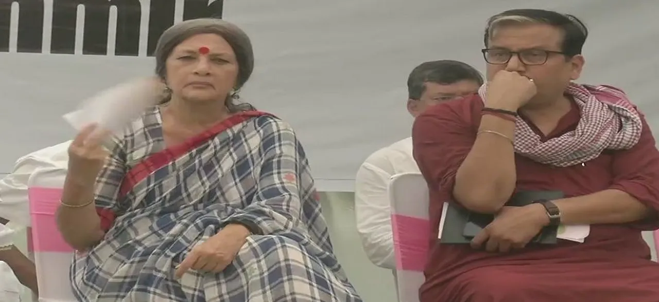 Opposition parties protest, demand release of leaders detained in J-K