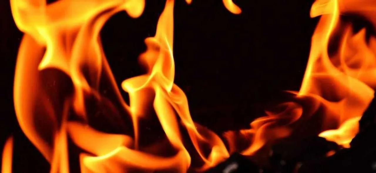 Uttar Pradesh girl, set ablaze by stalker, dies at Lucknow hospital: Official