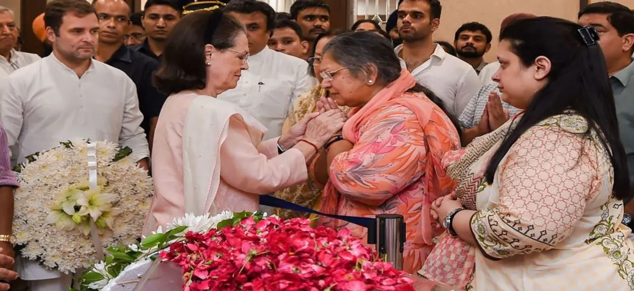 Sonia Gandhi pens emotional letter to Arun Jaitley's wife Sangeeta Jaitley, read here