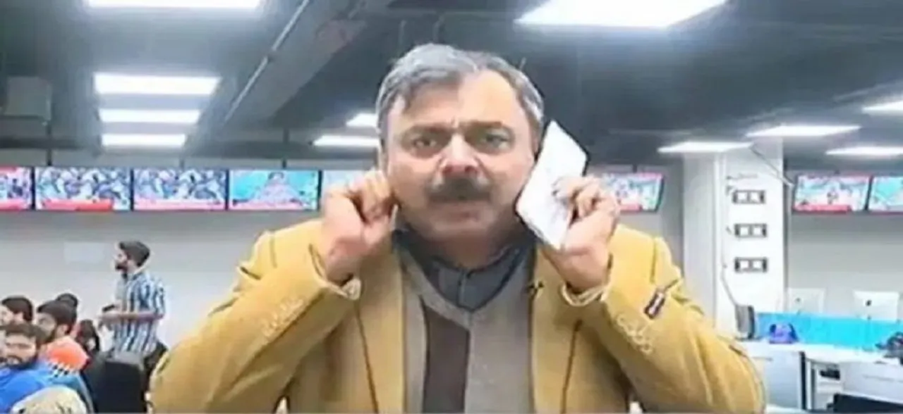 WATCH | 'Tauba Tauba' Reporter Is Back, Urges Imran Khan Drop Atom Bombs On Delhi