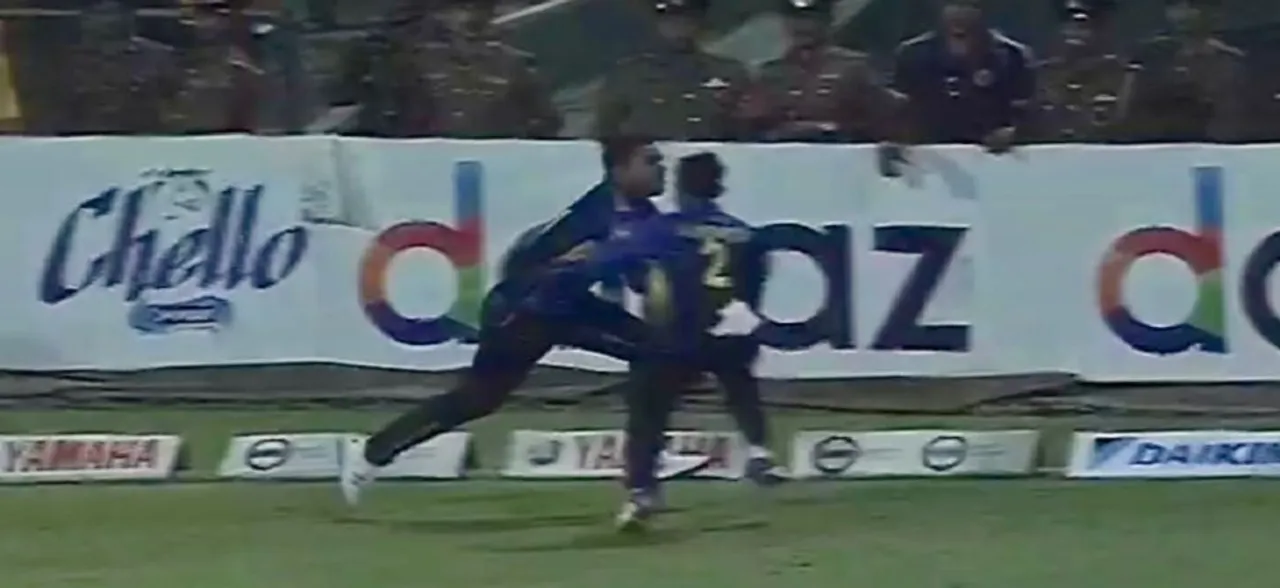 WATCH: Shehan Jayasuriya, Kusal Mendis Collide Near Boundary During T20I Match Against Kiwis