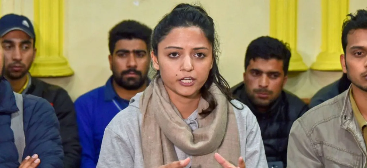 Delhi Police Files Sedition FIR Against Shehla Rashid For Tweeting False Information on Kashmir 