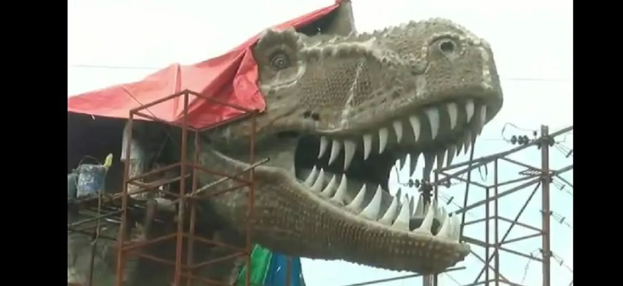 Gigantic Dinosaur Replica, Part Of Gujarat Govt's Proposed World-Class Zoo, Collapses