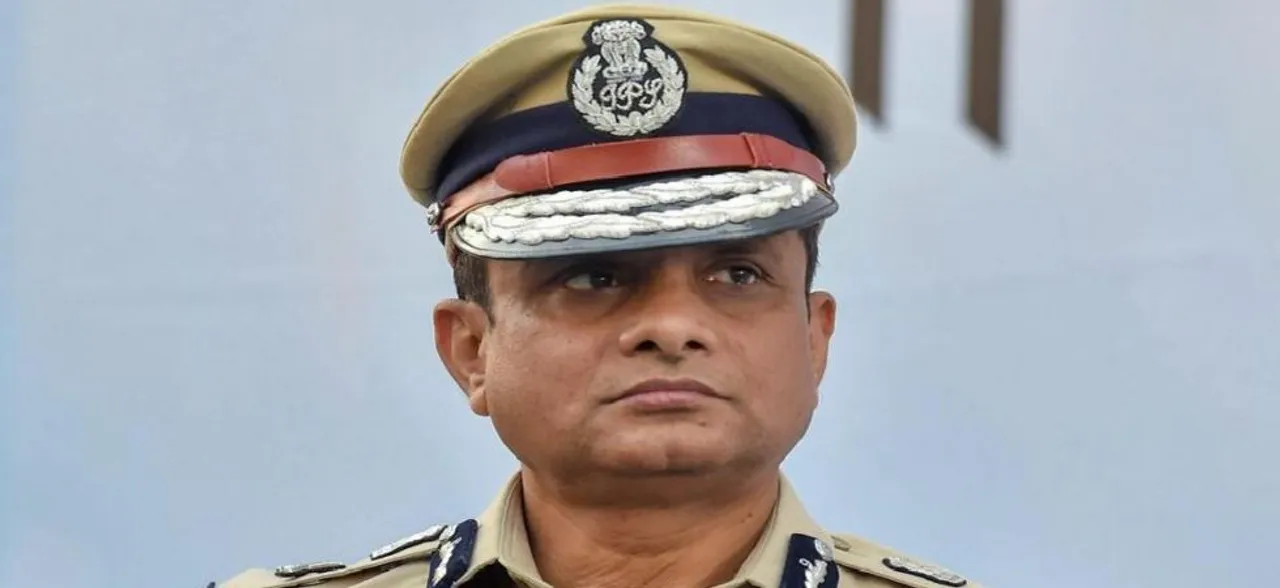 Ex-Kolkata Top Cop Rajeev Kumar Goes Incommunicado After Served CBI Summon In Saradha Scam