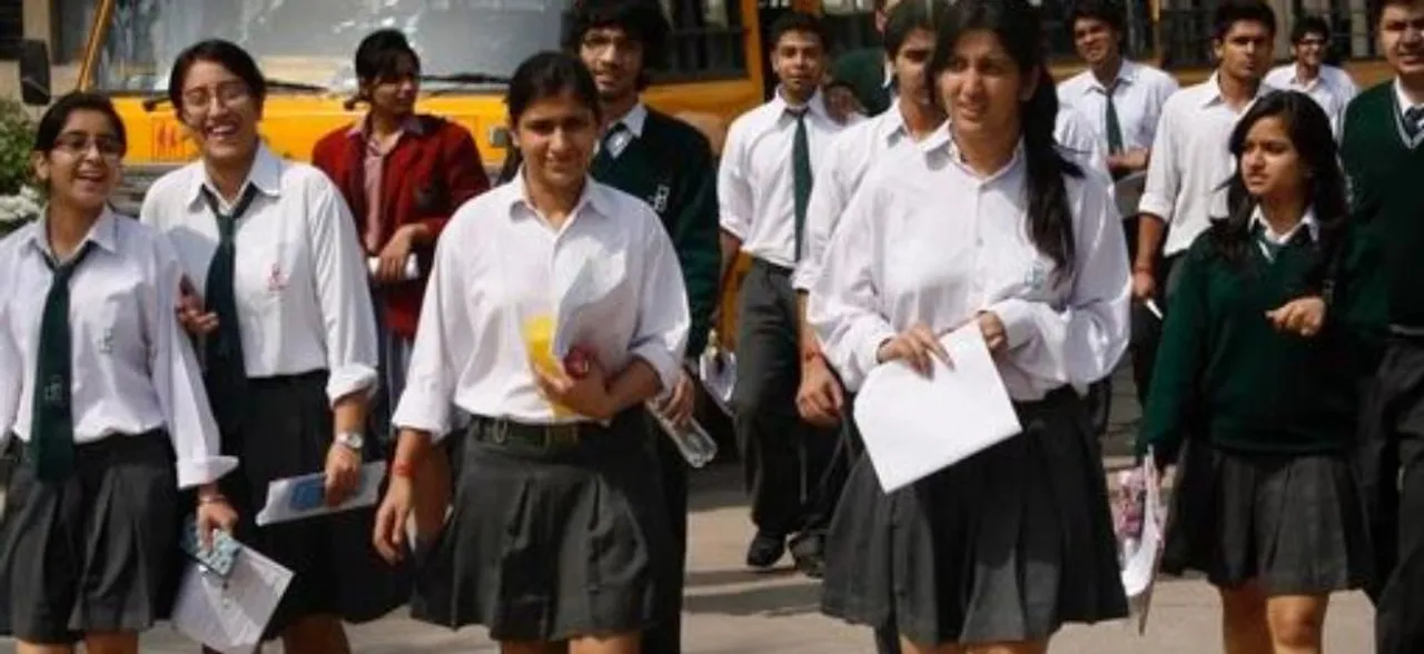 Class 11, 12 Students Of Punjab Government Schools To Get Smartphones From December
