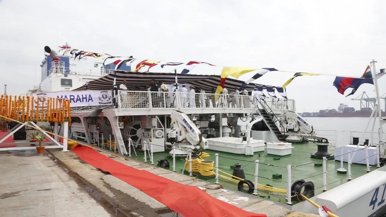  Defence Minister Rajnath Singh Commissions Indian Coast Guard Ship 'Varaha'