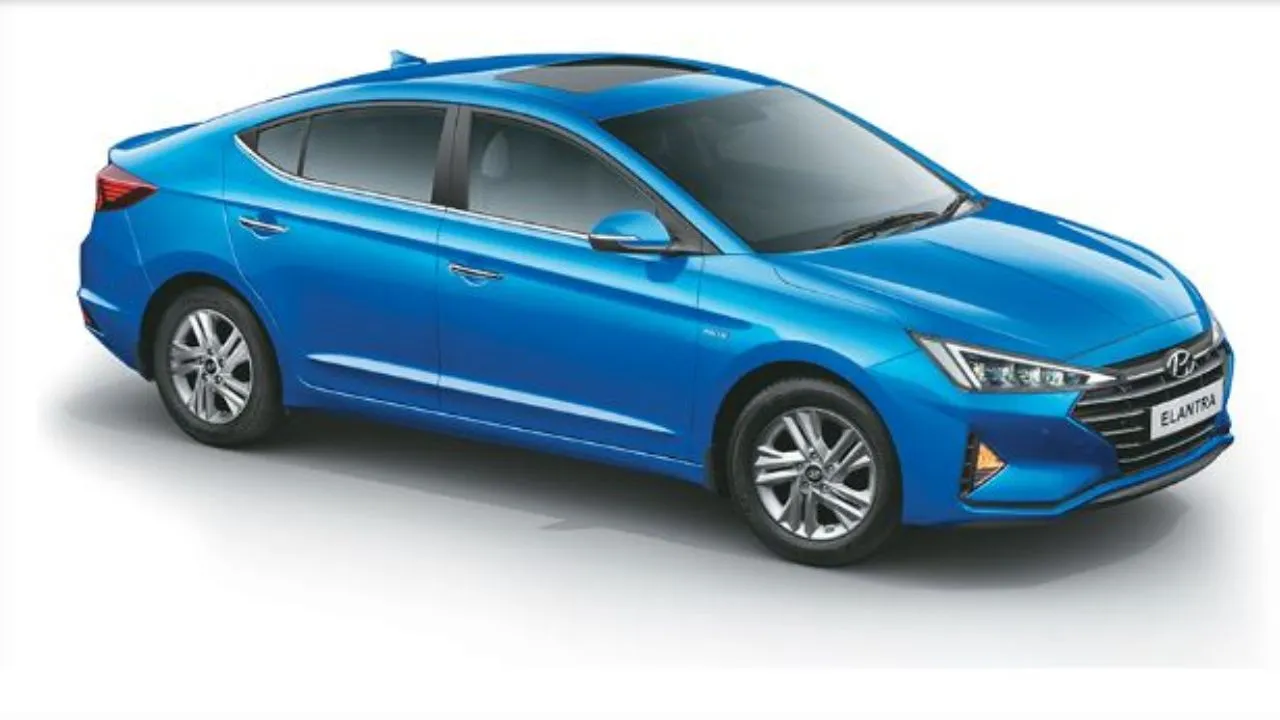 Bookings for Hyundai Elantra 2019 Begins, Launch on October 3