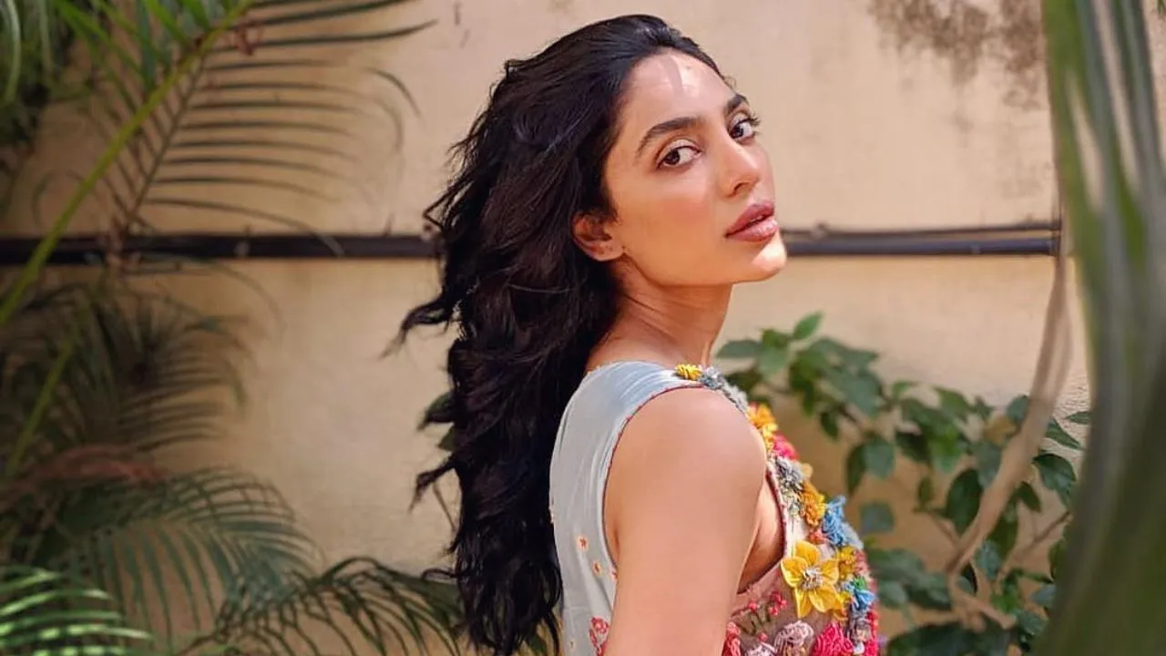 Actors Don't Need To Represent, But Reflect Conflict Of Current Times: Sobhita Dhulipala