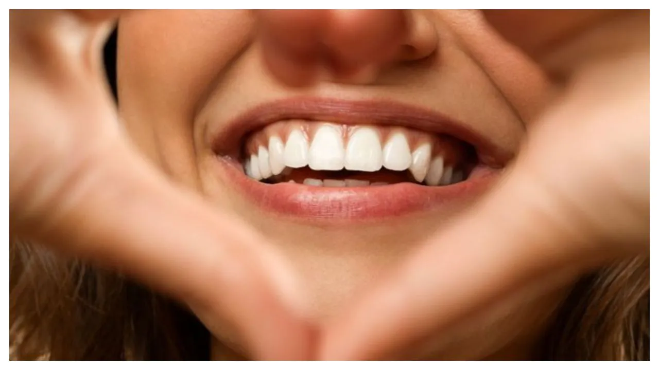 Have Sensitive Or Bleeding Gums? 5 Food You Should Eat To Get Healthier Gums