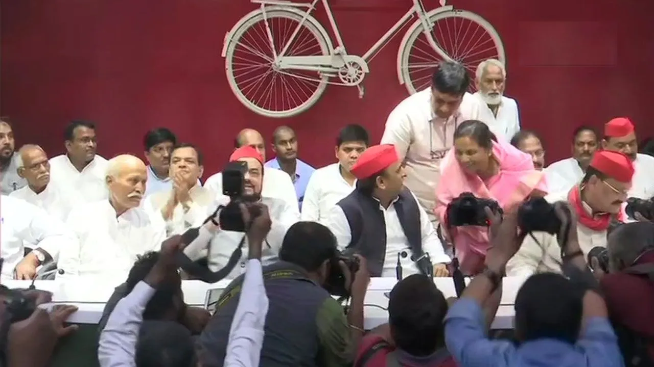 Rukamani Devi Nishad, Sister Of 'Bandit Queen' Phoolan Devi, Joins Samajwadi Party