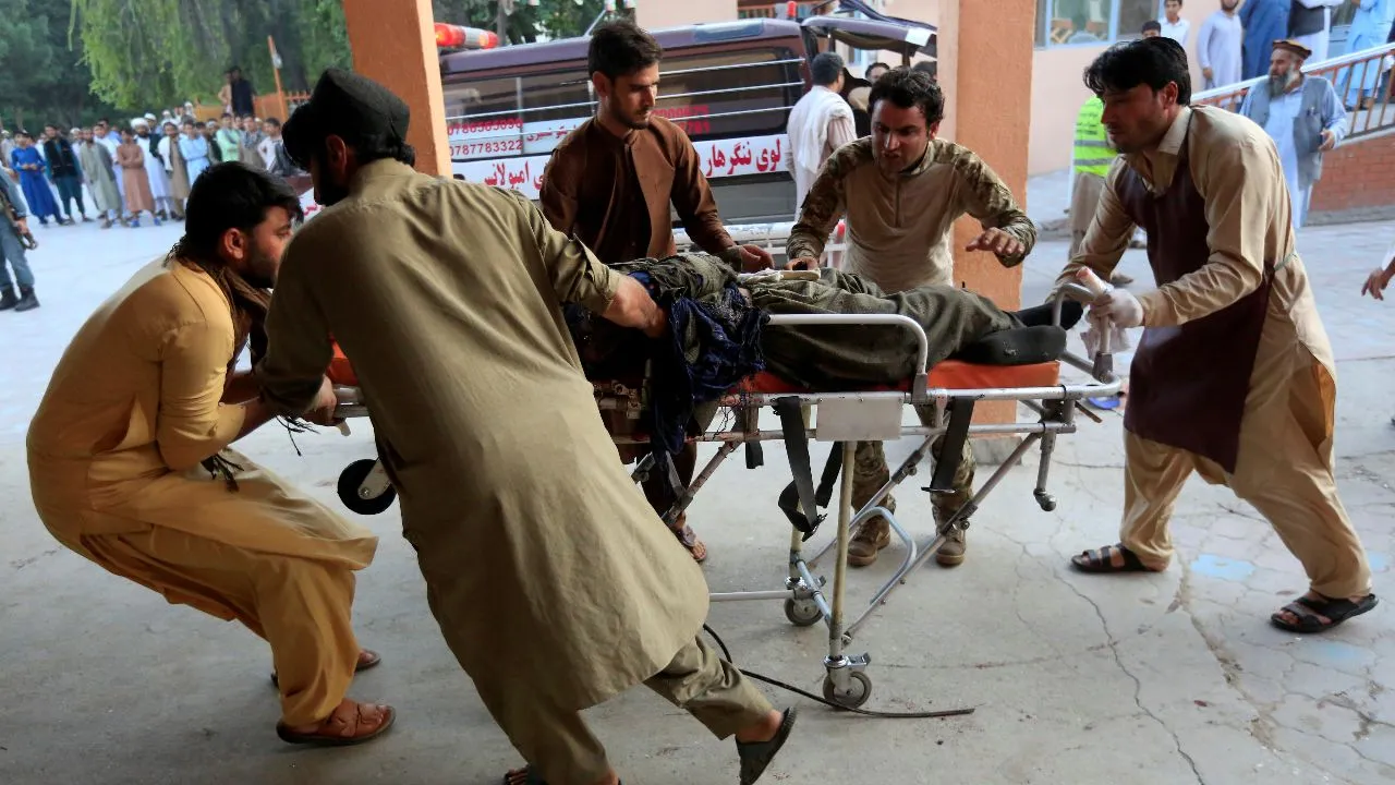 Afghanistan:10 Killed, 27 Injured As Suicide Bomb Blast Targets Security Forces