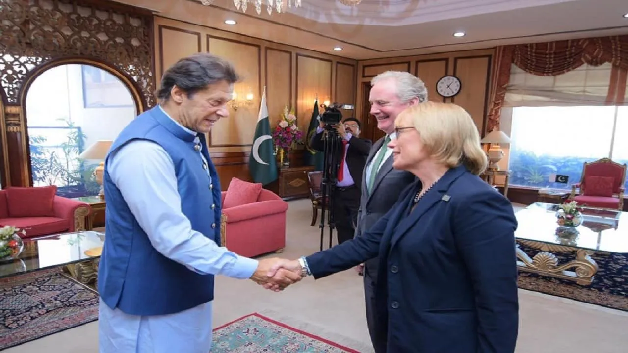 No Talks With India Until Situation In Kashmir Changes, Imran Khan Tells US Senators