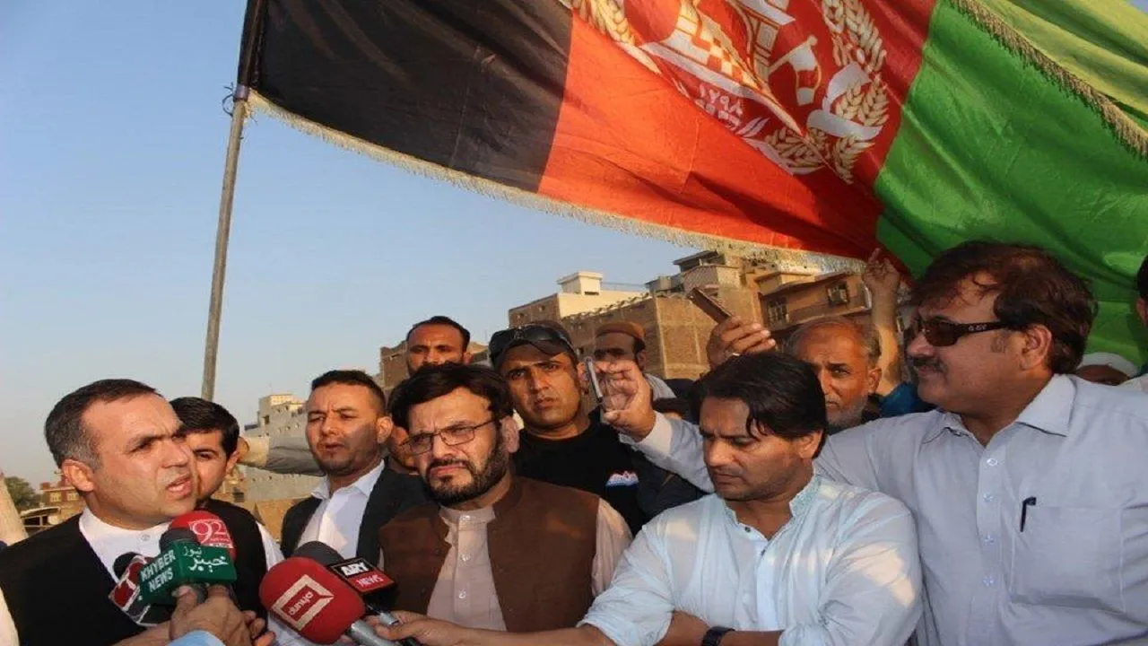 Afghan Envoy In Pakistan Threatens To Shut Down Consulate In Peshawar