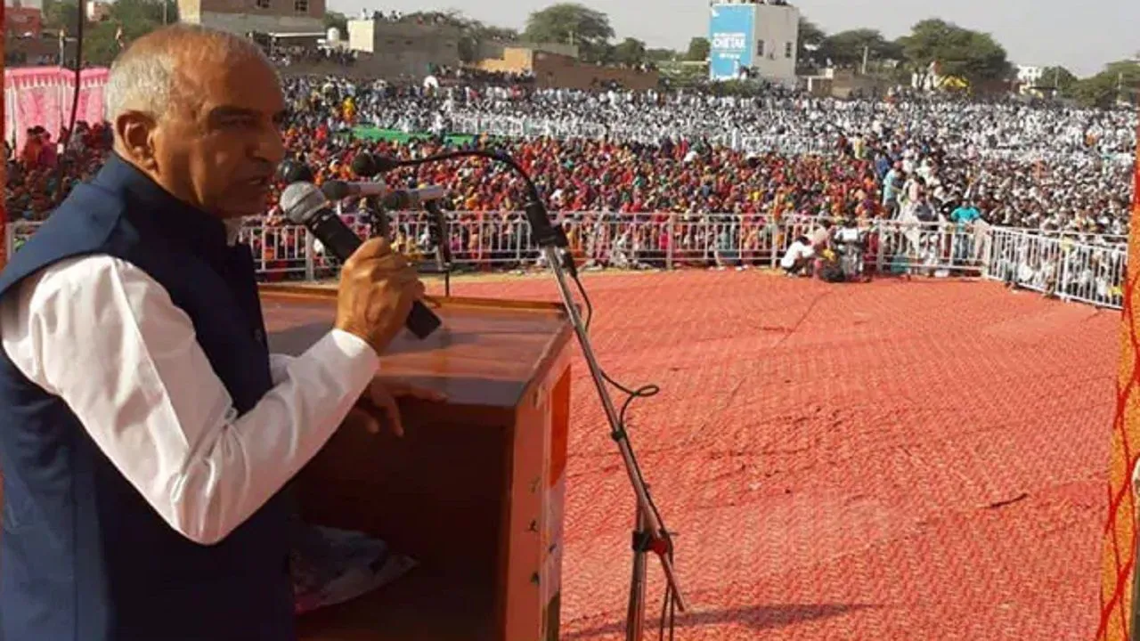 Sampat Singh, Former Senior Congress Leader, Joins BJP In Presence Of Party Chief Amit Shah 
