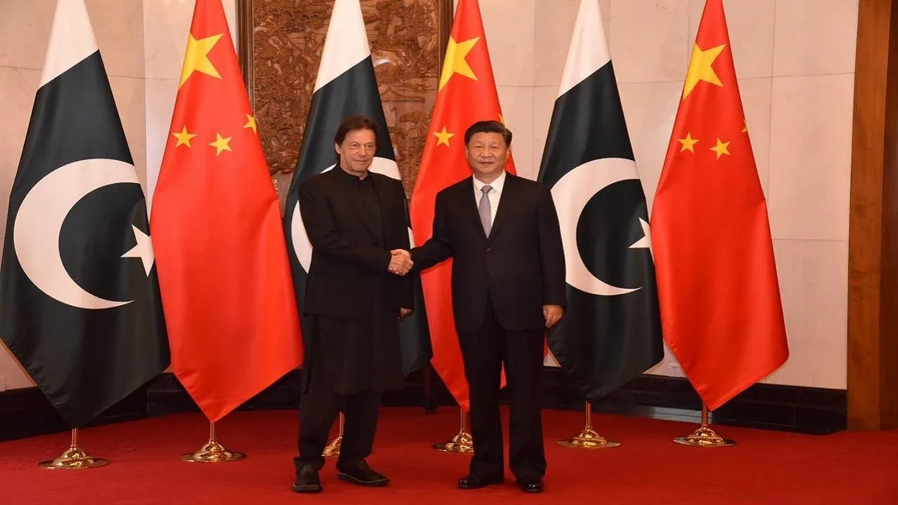 Watching Kashmir Situation, Will Support Pakistan's Core Interests: Xi Jinping To Imran Khan