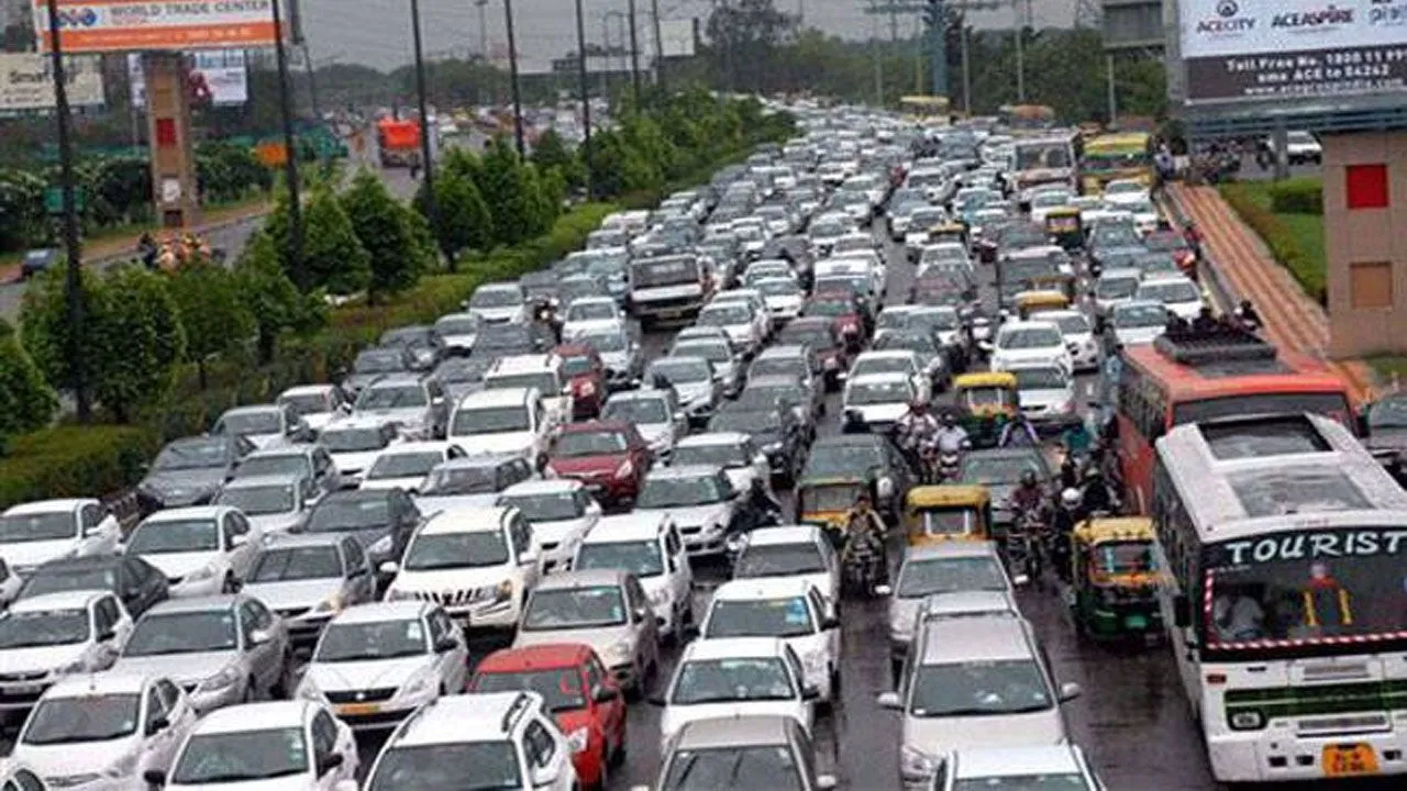 Odd-Even Scheme: Privately Owned CNG Vehicles Will Not Be Exempted, Says Kejriwal