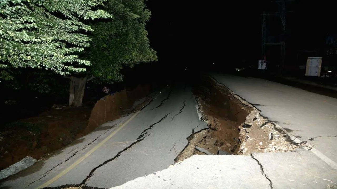 Earthquake Of Magnitude 5.8 Hits Pakistan's Khyber Pakhtunkhwa Province