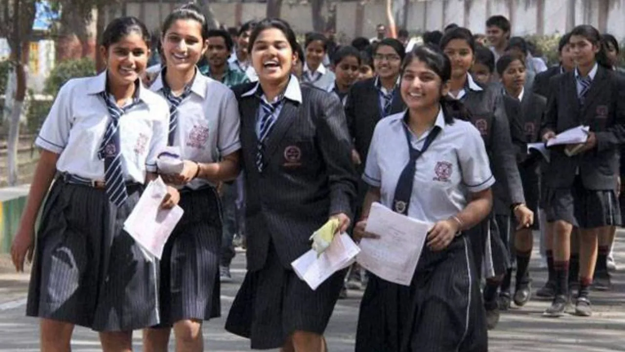 Centre Plans 'Vigyan Jyoti' To Help Girl Students To Opt For STEM Education