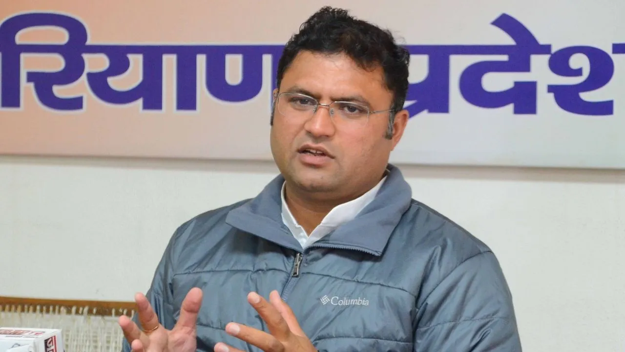 After 'Painful' Exit From Congress, Ashok Tanwar Backs Dushyant Chautala's JJP
