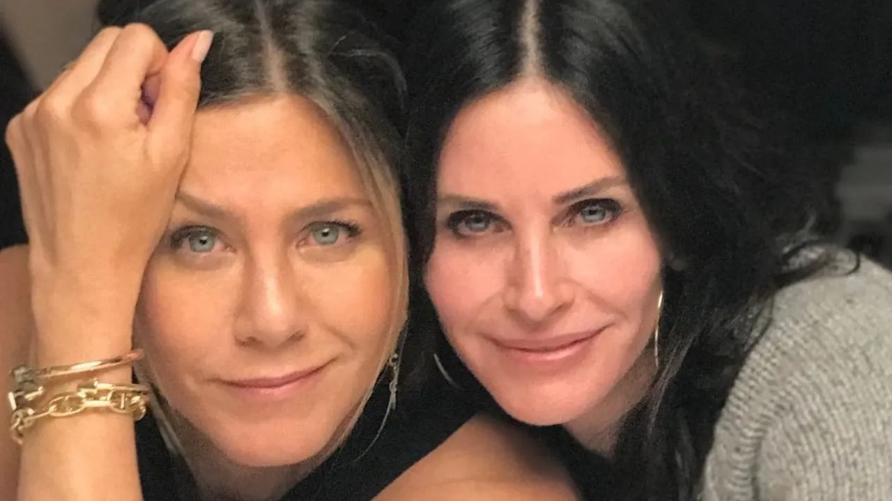 Jennifer Aniston Aka â€˜Rachelâ€™ Joins Instagram! Courtney Aka 'Monica' Welcomes Her With Hilarious Post