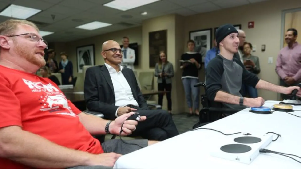 Microsoft Boss Satya Nadella Gets 66% Raise In 2018-19, Earns $42.9 Million