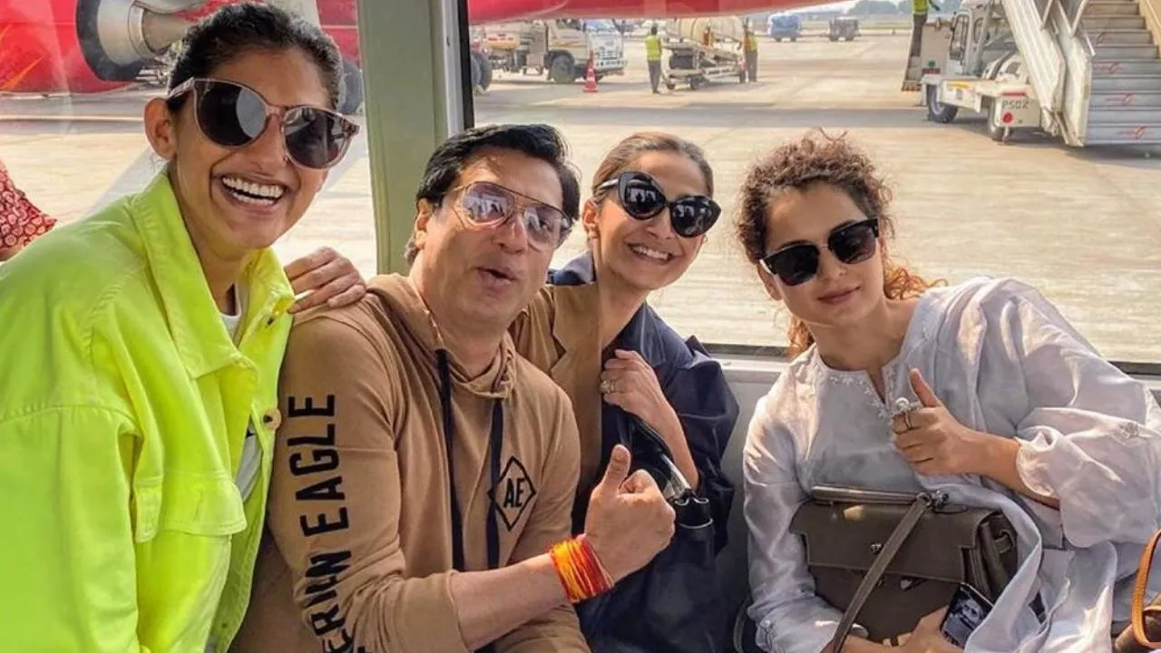 Sonam Kapoor, Kangana Ranaut Pose Together For The First Time Post Their #MeToo Spat