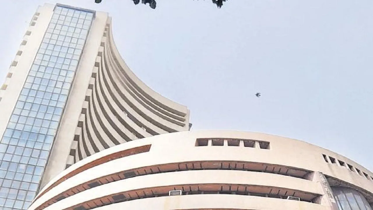 Sensex Ends 38.44 Points Lower At 39,020.39; Nifty Settles Below 11,600