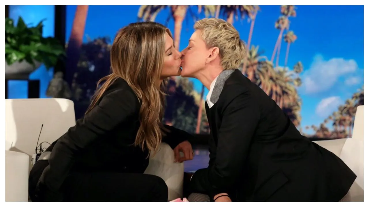 â€œYou Have Very Soft Lips,â€ Jennifer Aniston On Kissing Ellen DeGeneres At Ellen Show