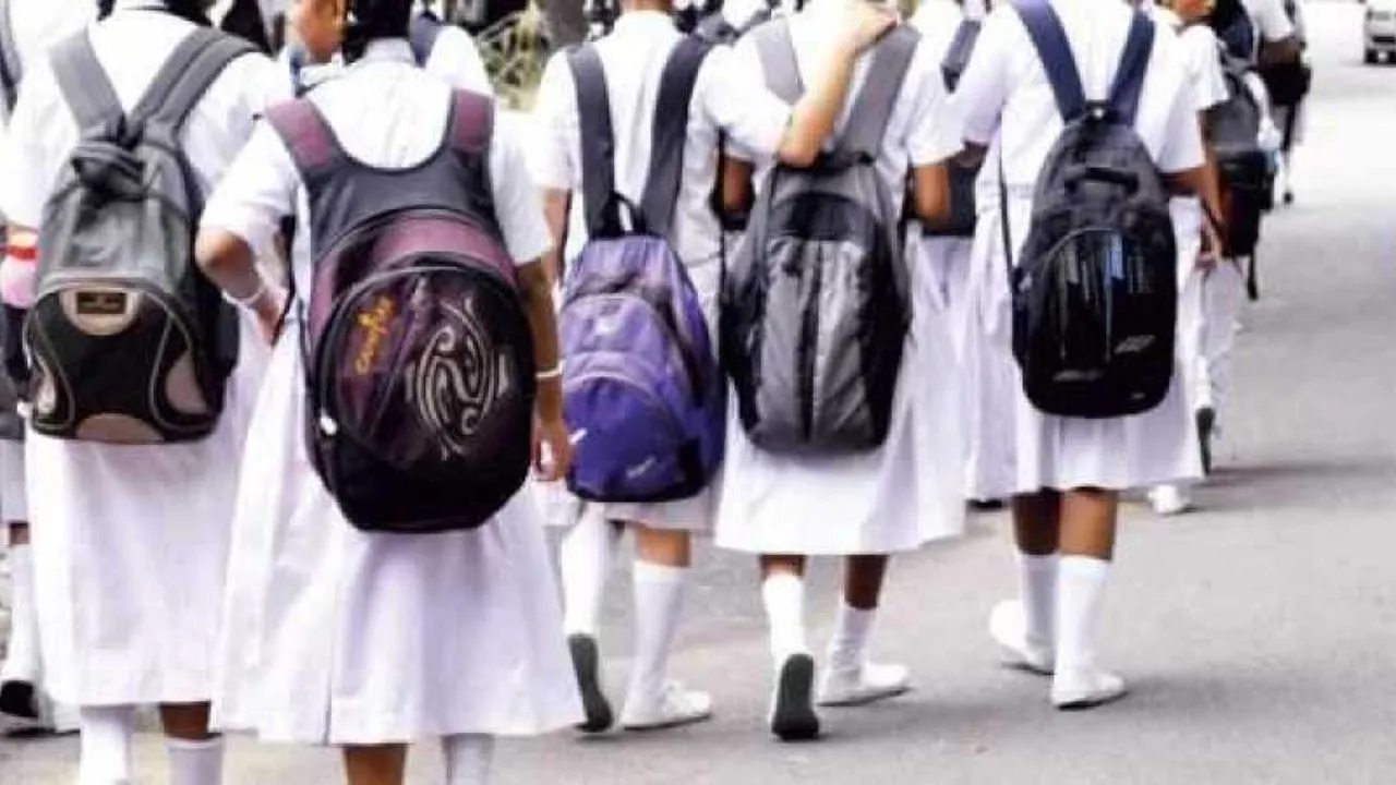 Private School Refunds Money Taken From EWS Category Student For Books, Uniform: DCPCR