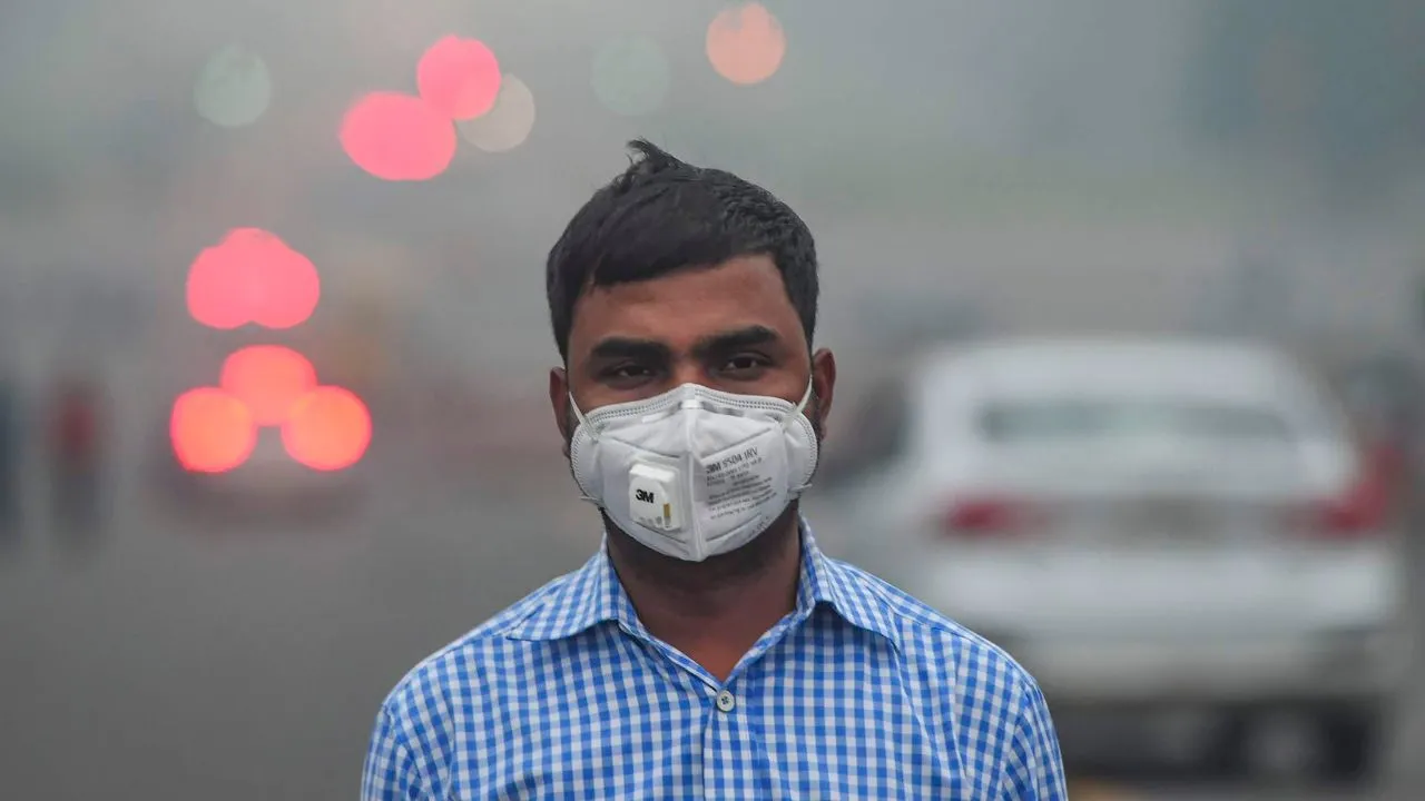 Delhi: No End To Smog-Filled Toxicity, AQI Hovers Near 500-Mark Several Areas  