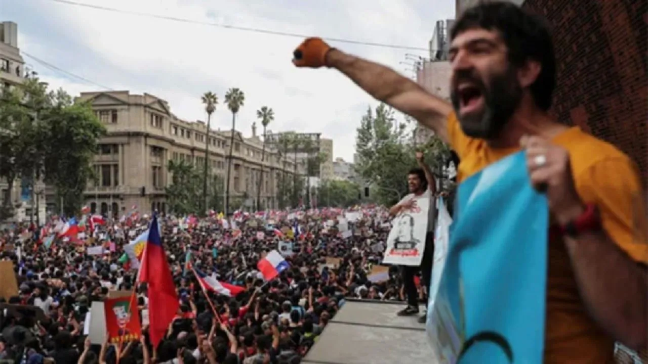 Chile: Amid Massive Protests, Govt Backs Away From Tax Breaks On Rich