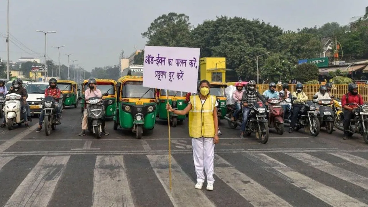 Day 1 Of Odd-Even: CM Calls It Successful, Nearly 260 Fined, 'Symbolic Protest' By BJP