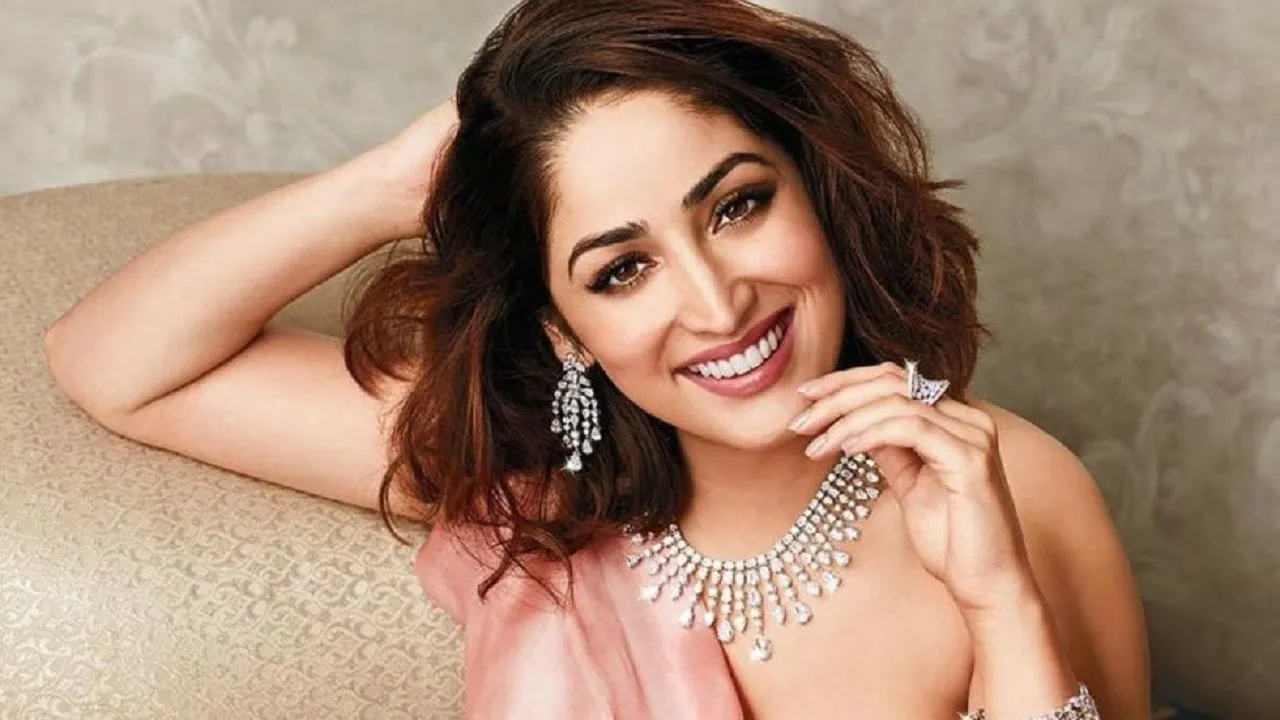Yami Gautam Shares Stage With PM Narendra Modi, Calls It An Humbling Experience 