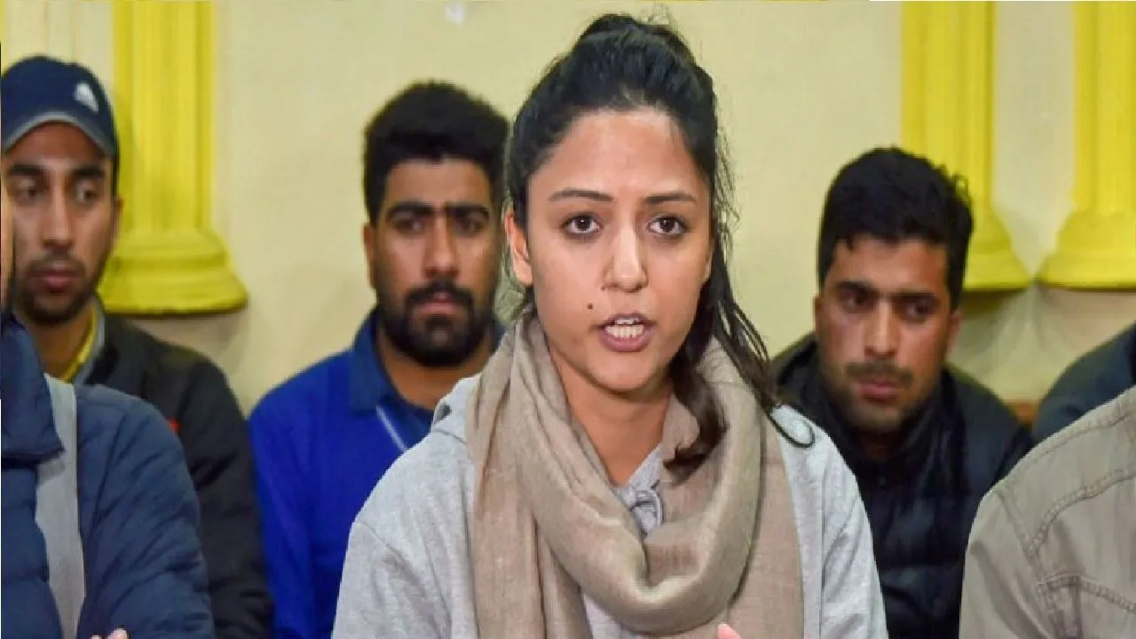 Army Defamation Case: Send 10-Day Pre-Arrest Notice To Shehla Rashid, Delhi Court Directs Police