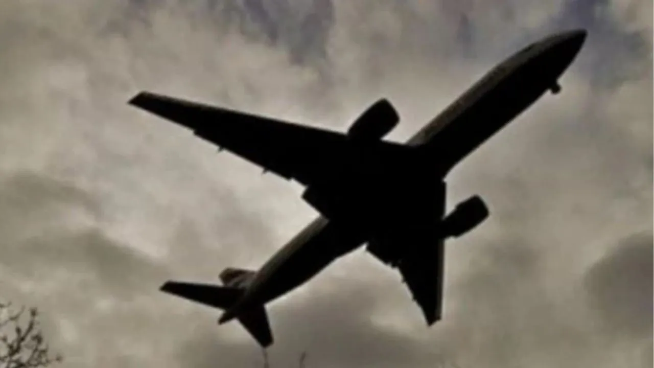 Pak Air Traffic Controller Saves Jaipur-Muscat Flight After Pilot Sounds Alert