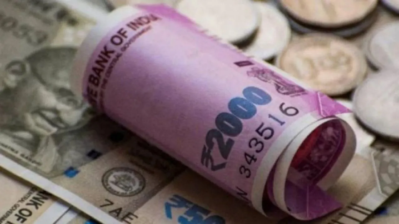 Rupee Rises 6 Paise To 71.70 Against US Dollar In Early Trade