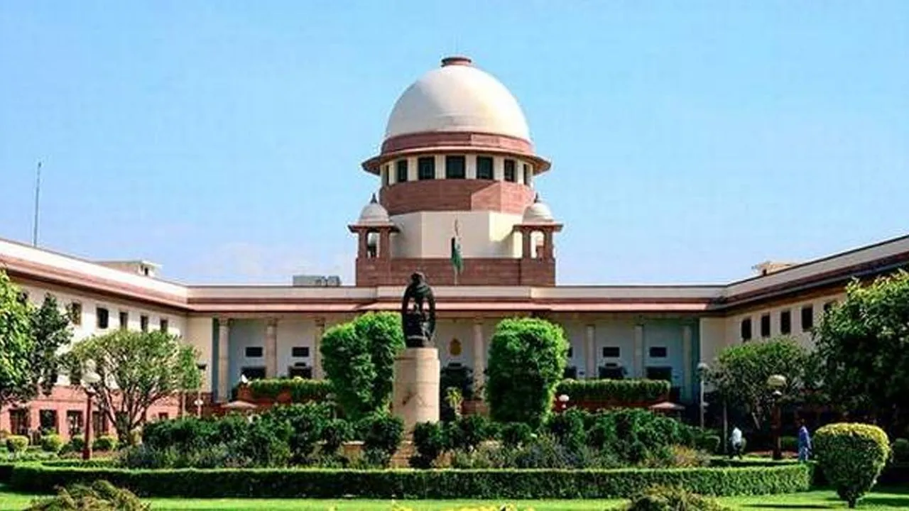 Maharashtra: Supreme Court Asks For Letters Of Support To Fadnavis, Final Verdict Tomorrow