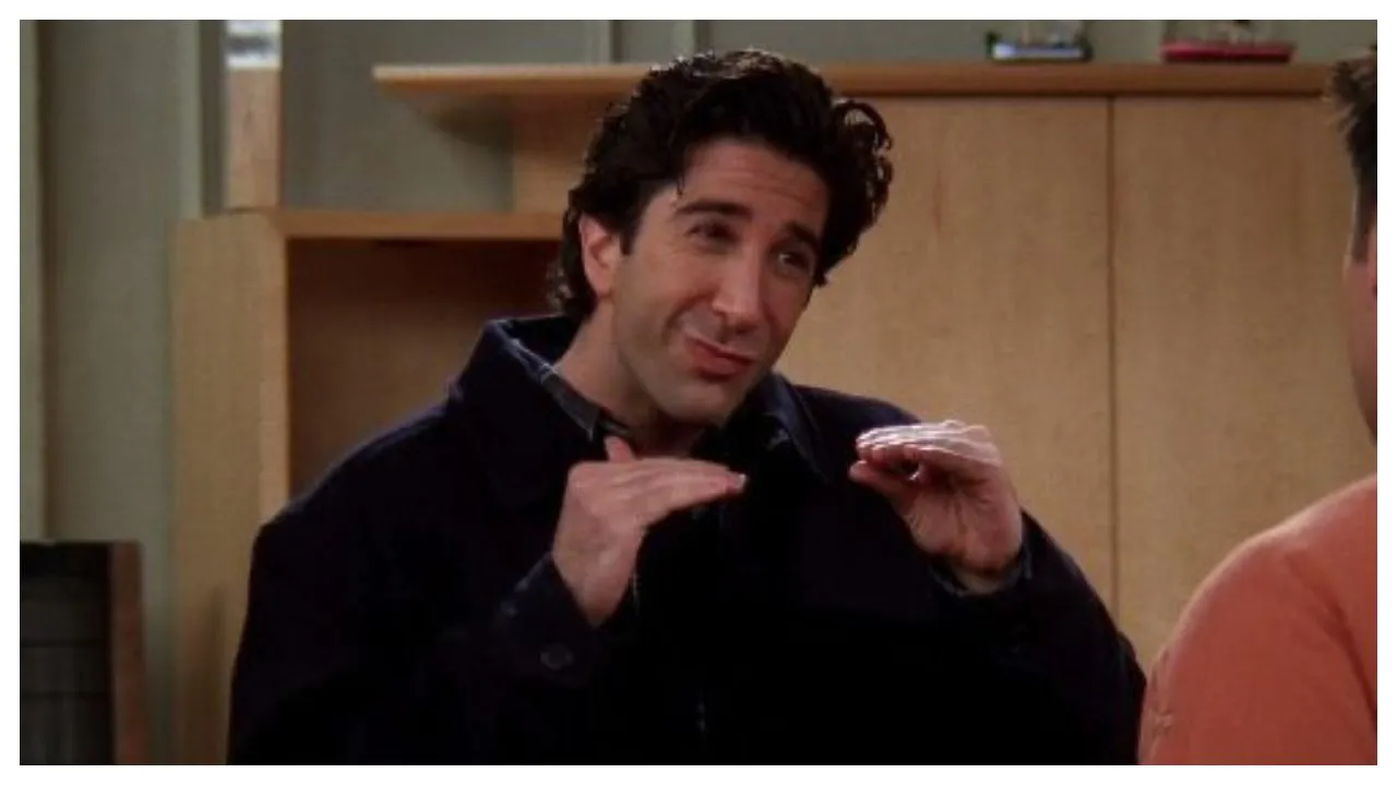 â€˜Friendsâ€™ Star David Schwimmer â€˜Datingâ€™ 29-Year-Old He Met At Bar 