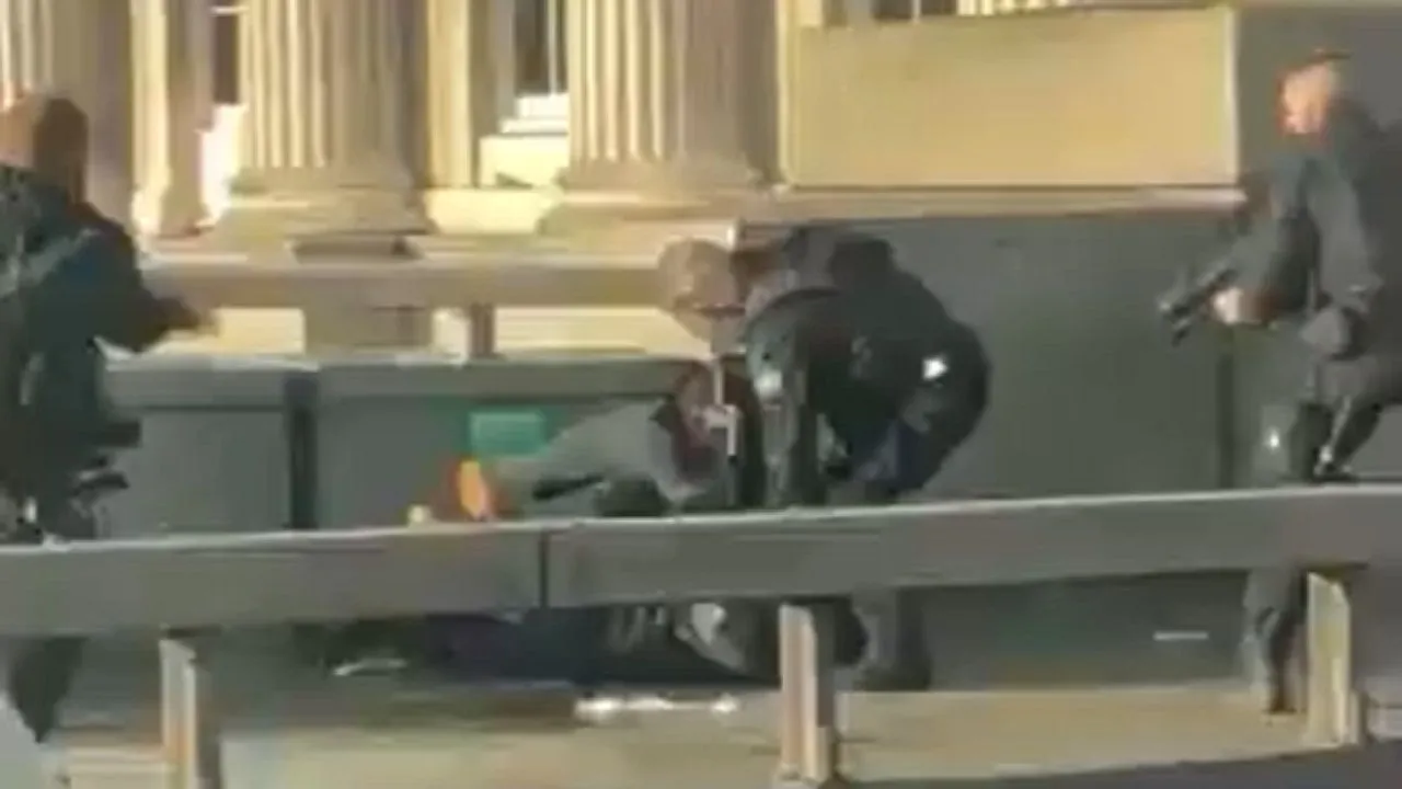 London Bridge Stabbing: Several Injured, Suspect Shot By Police In â€˜Terror Relatedâ€™ Incident