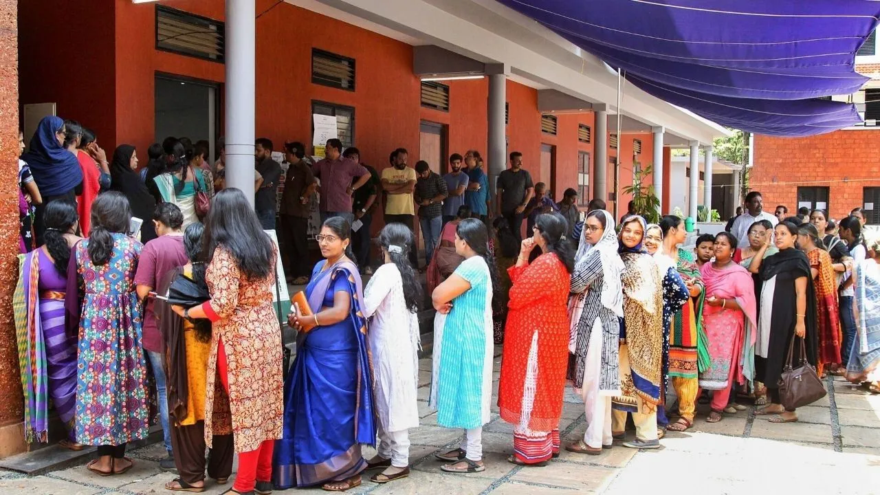 Jharkhand Elections LIVE: Maoists Blow Up Bridge In Gumla District, 62% Voter Turnout Recorded Till 3 PM