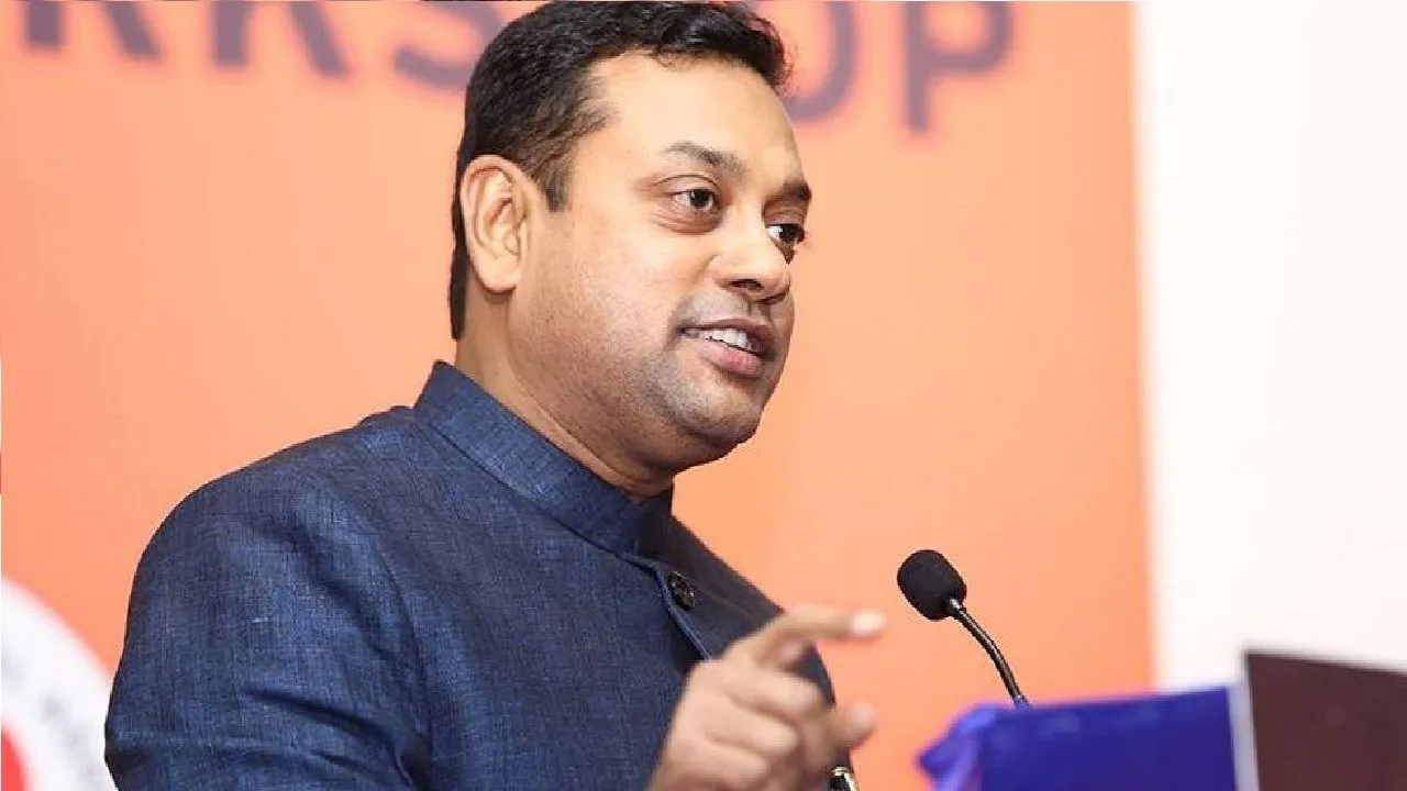 'And Italian?': BJP's Riposte on Adhir Ranjanâ€™s â€˜Infiltratorsâ€™ Barb At PM Modi, Amit Shah