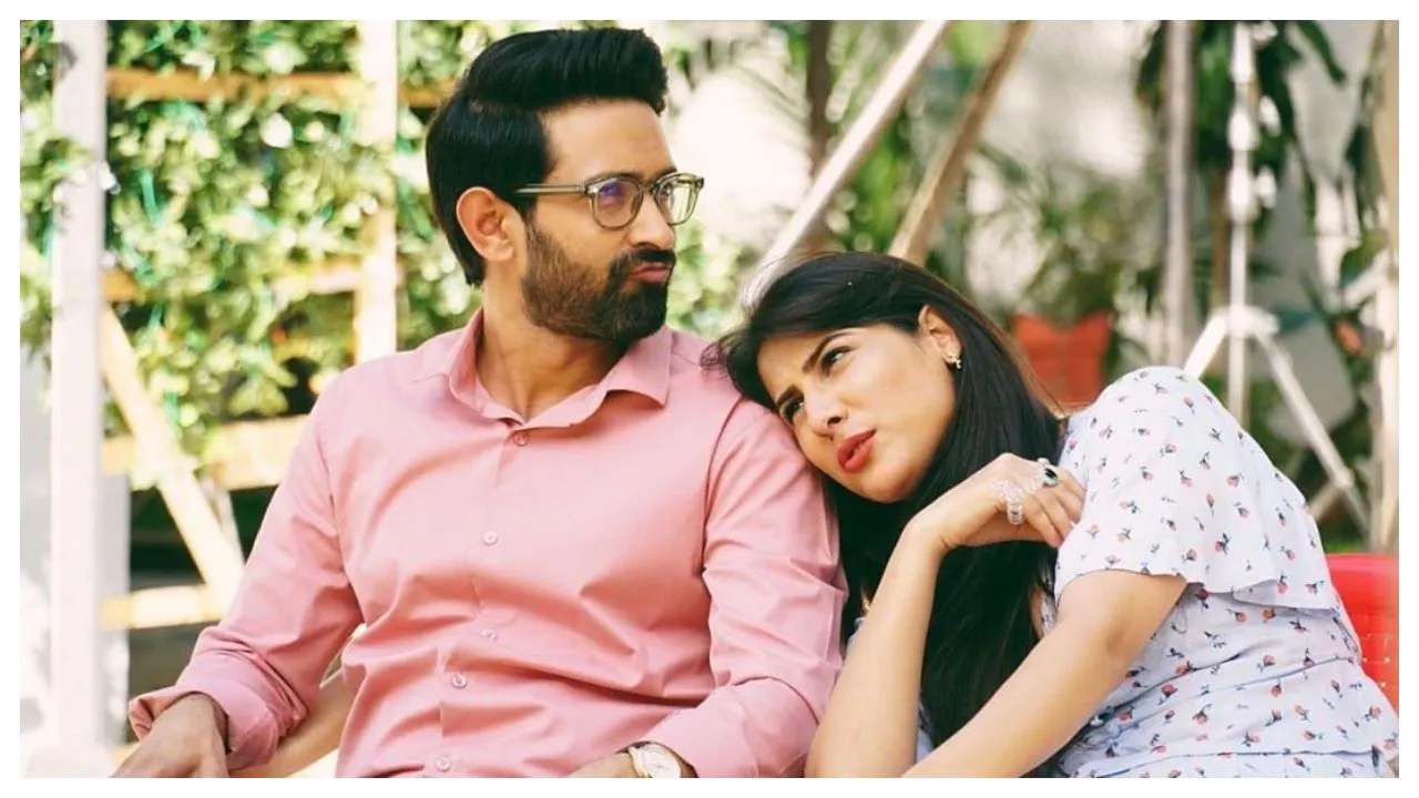 Vikrant Massey CONFIRMS Engagement To Girlfriend Sheetal Thakur In Private Ceremony