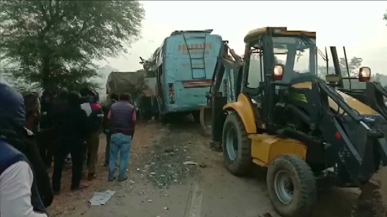 Nine Killed, 23 Injured As Bus Collides With Truck In MPâ€™s Rewa