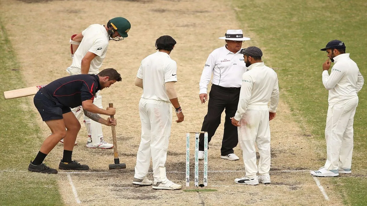 Melbourne Deck In Focus - Sheffield Shield Game Suspended Indefinitely Due To Dangerous Pitch