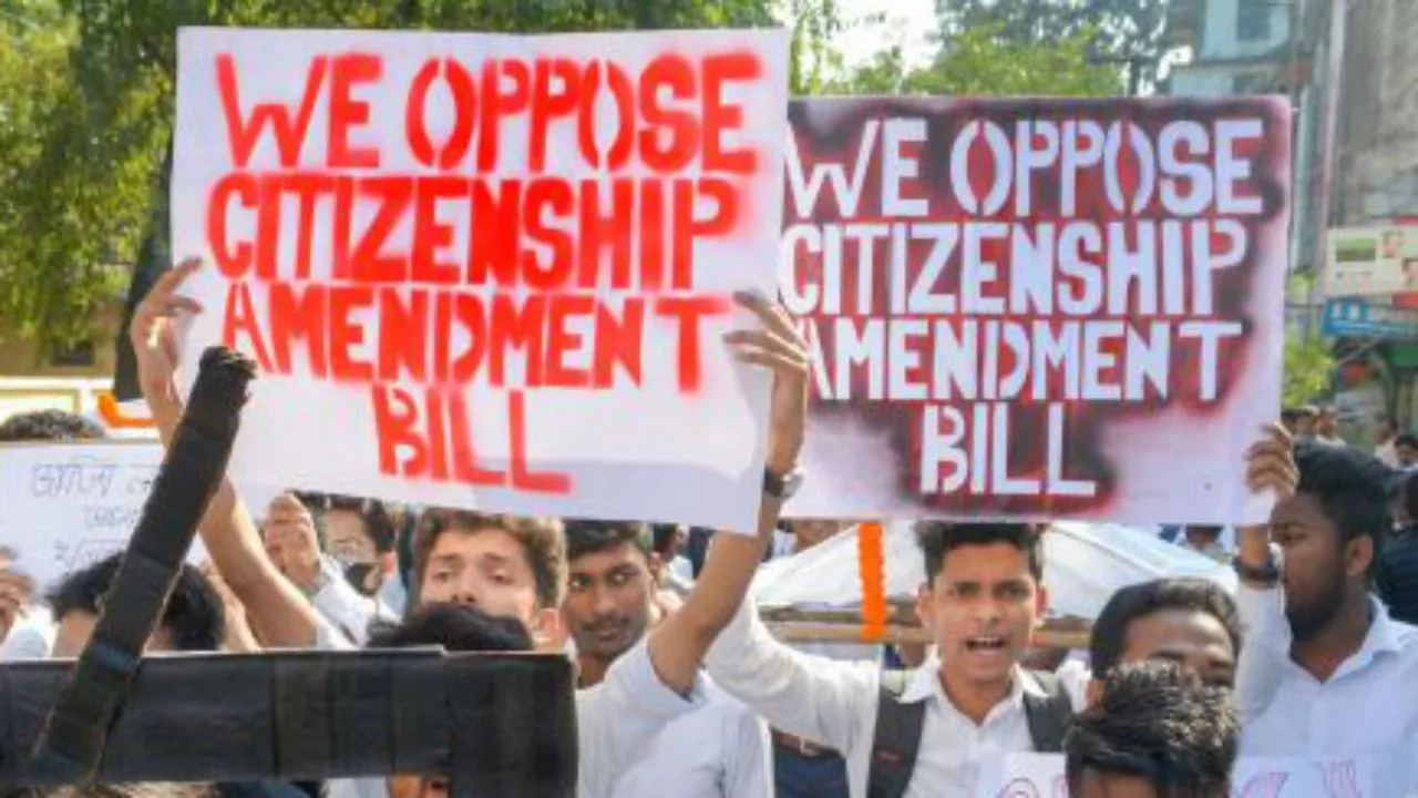 'Invisible Partition': Shiv Sena Targets Modi Govt Over Citizenship Amendment Bill