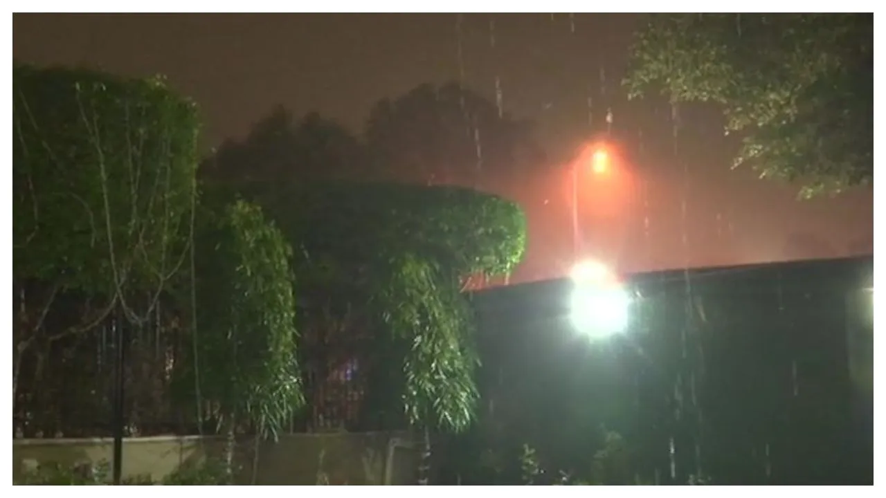 Delhi: Heavy Rains Lash National Capital, 17 Flights Diverted